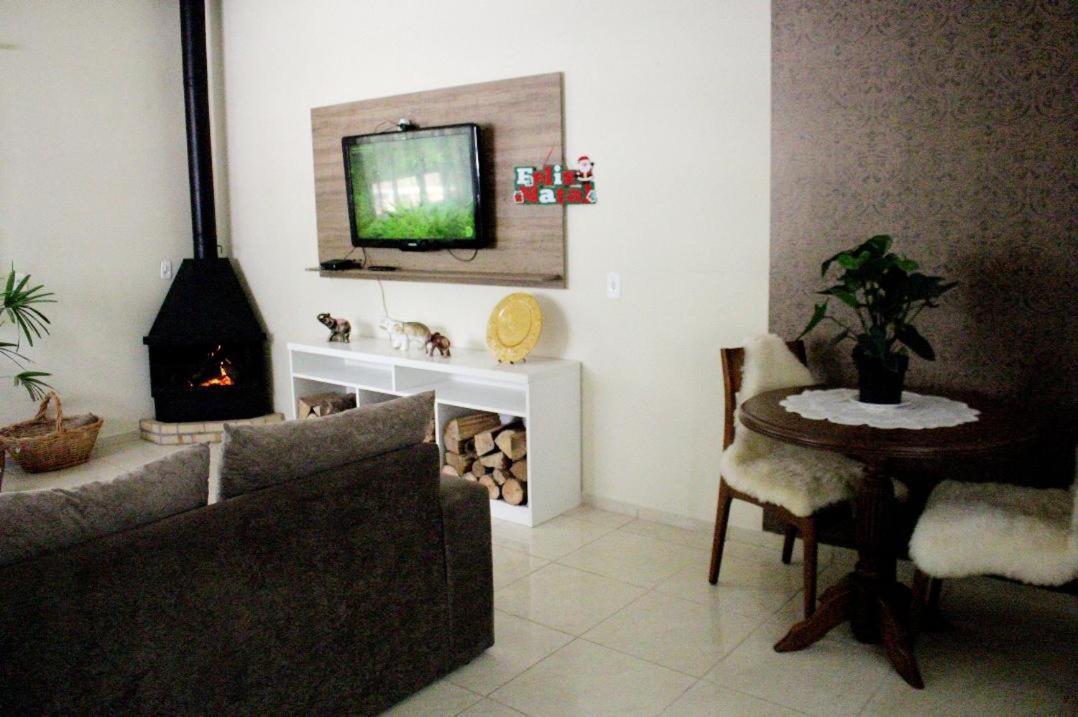 Hospedagem Vo Lina Apartment Gramado Exterior photo